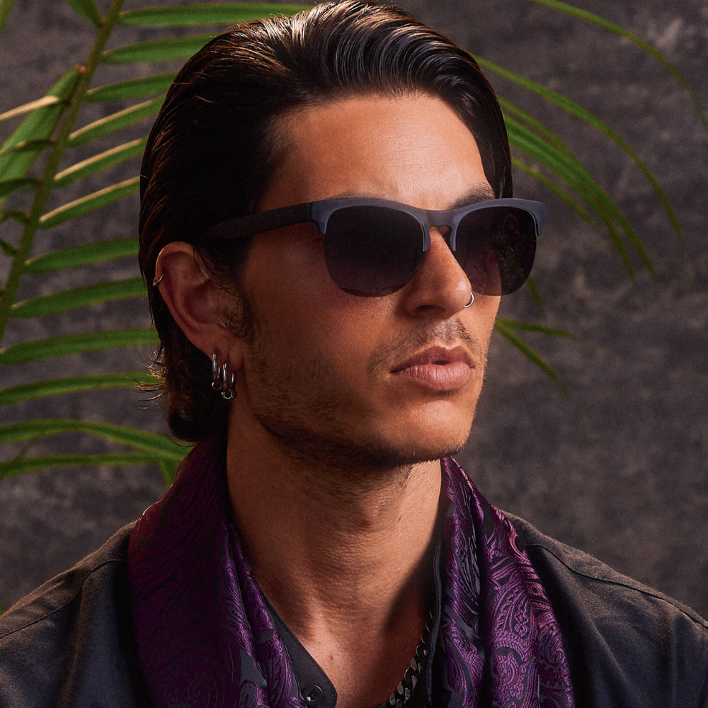 Throws Shade, Catches Clout